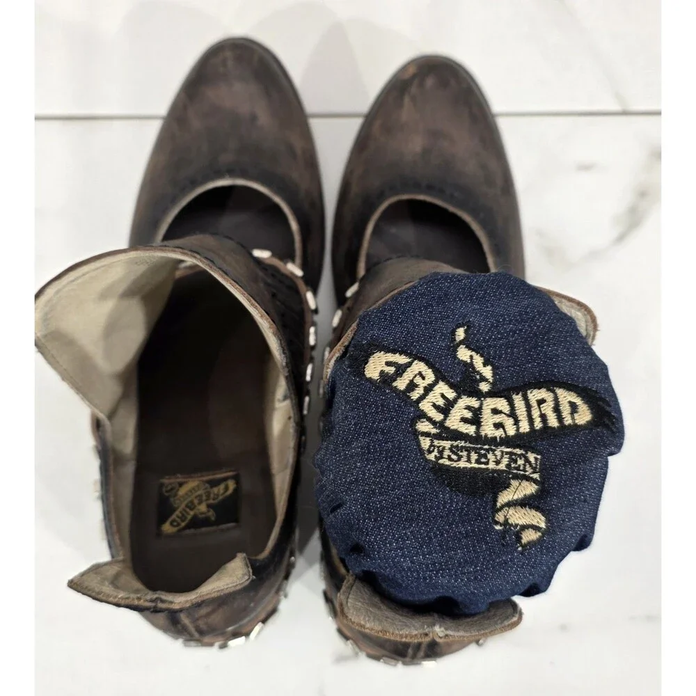 FREEBIRD Distressed Brown Leather BLADE Ankle Booties
